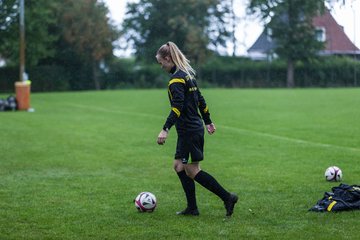 Bild 14 - Frauen SV Neuenbrook-Rethwisch - SV Frisia 03 Risum Lindholm